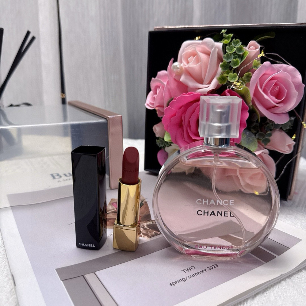 Valentine's Day Gift - Chanel Encounter Pink Double-Layered Metal Gift Box