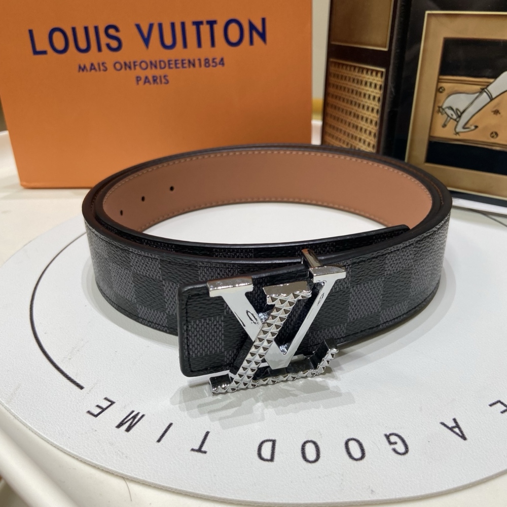LV classic embossed leather belt