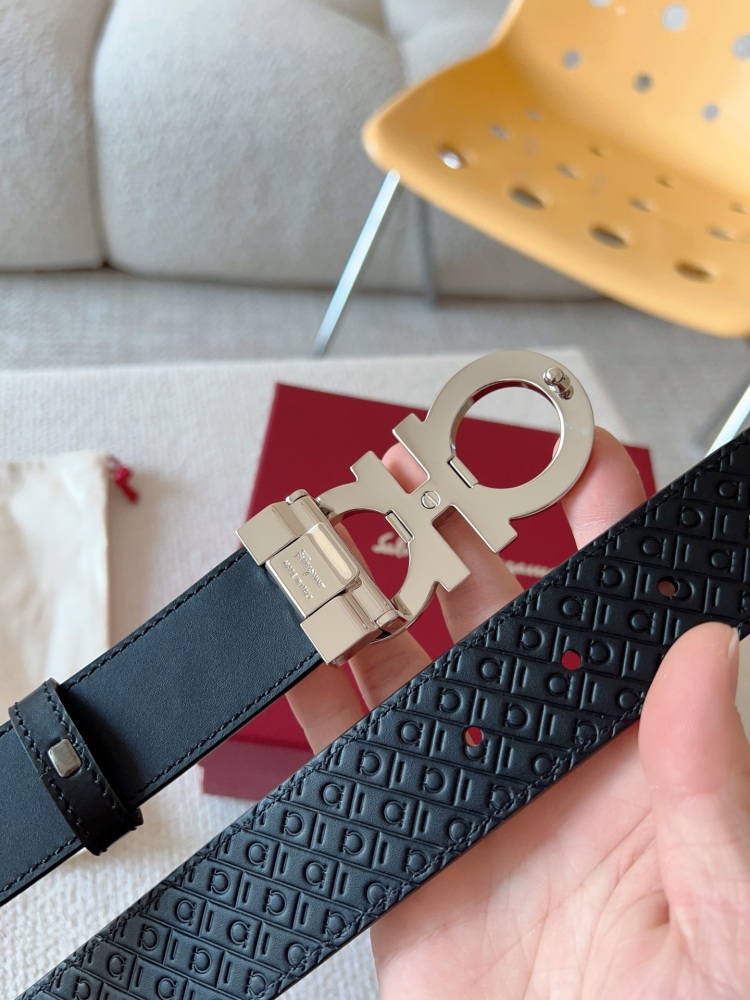 Ferragamo new style belt