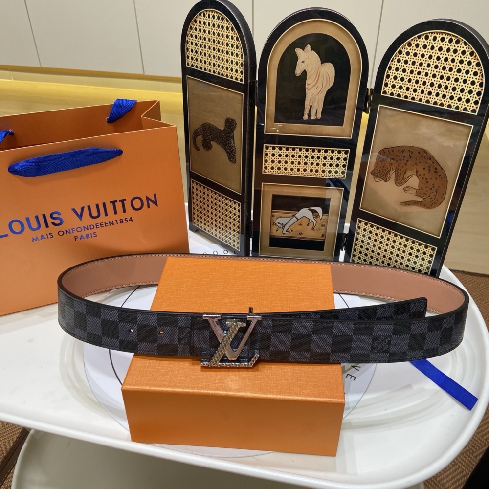 LV classic embossed leather belt