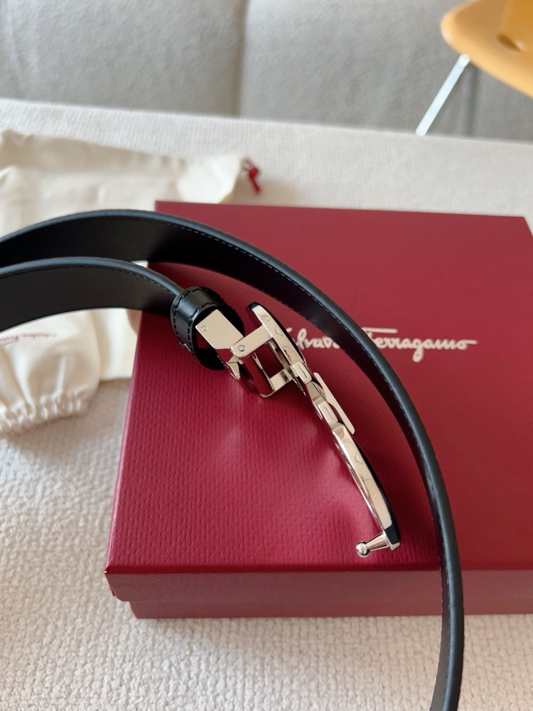 Ferragamo new style belt
