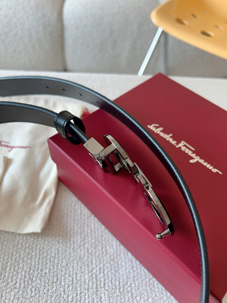 Ferragamo new style belt