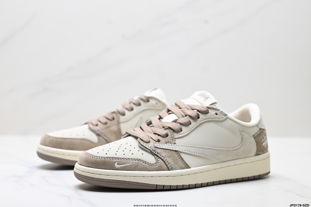 Nike Air Jordan 1 x Travis Scott