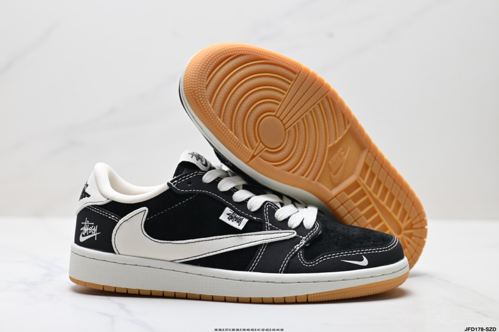 Nike Air Jordan 1 x Travis Scott