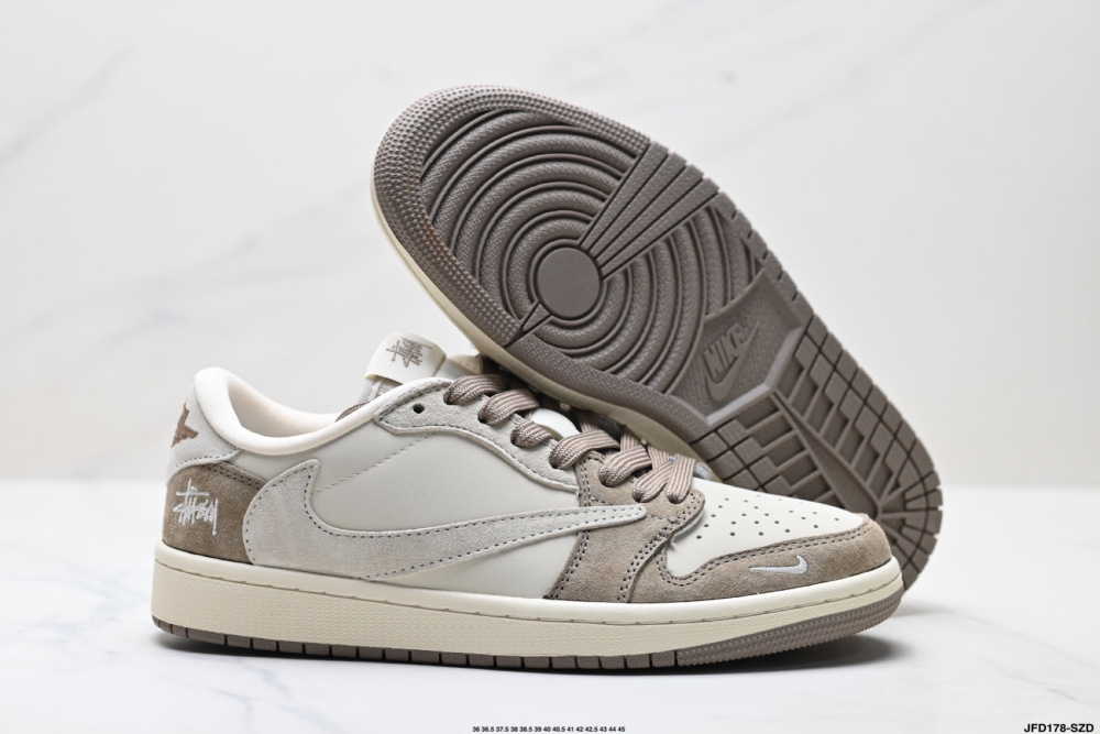 Nike Air Jordan 1 x Travis Scott