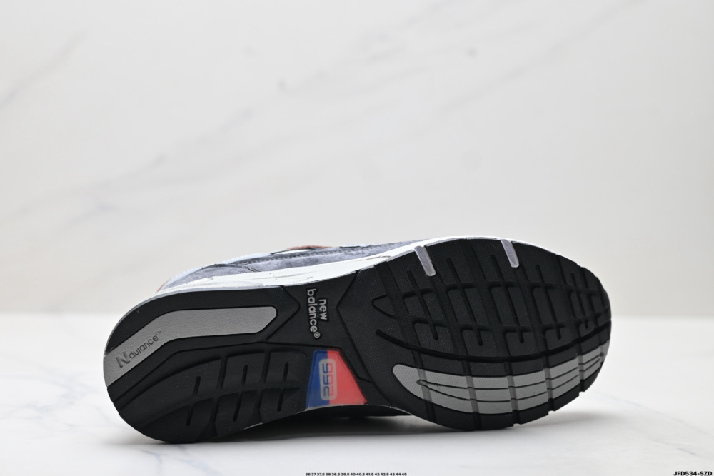 New Balance NB 992 series