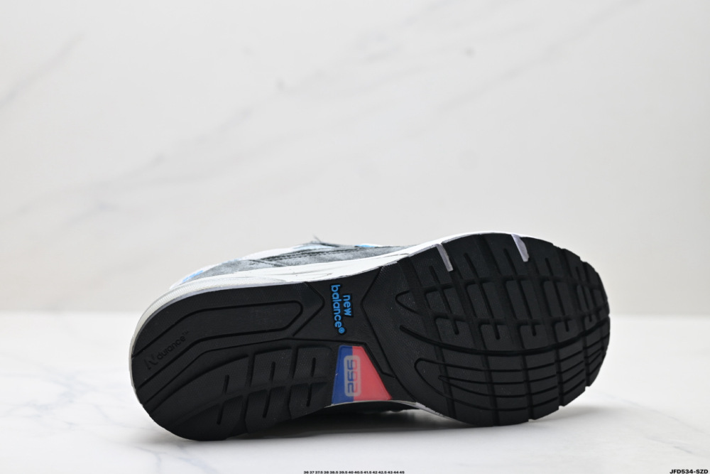 New Balance NB 992 series
