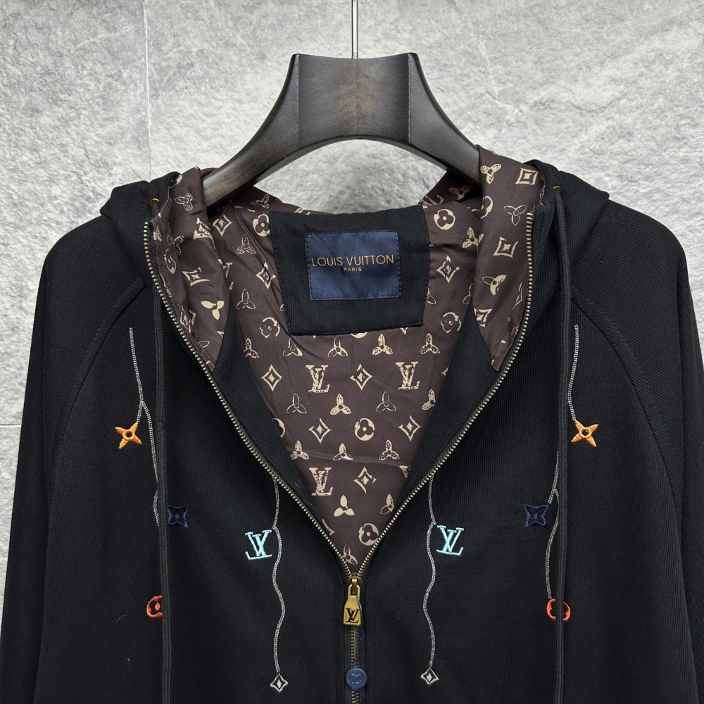 LV 2025 New Style Branch Embroidered Logo Couple's Knitted Coat