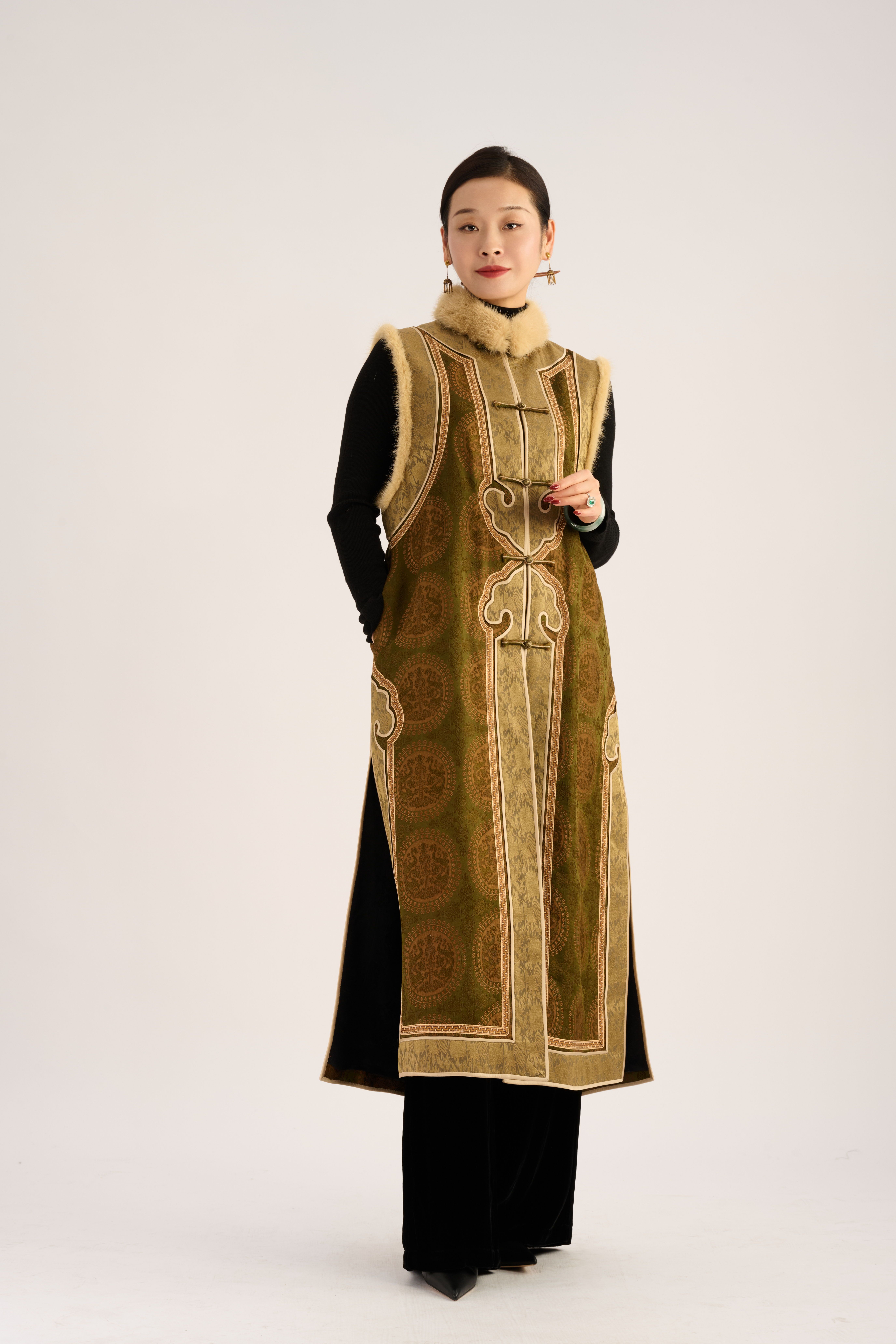 Qingqiu Pattern Coat