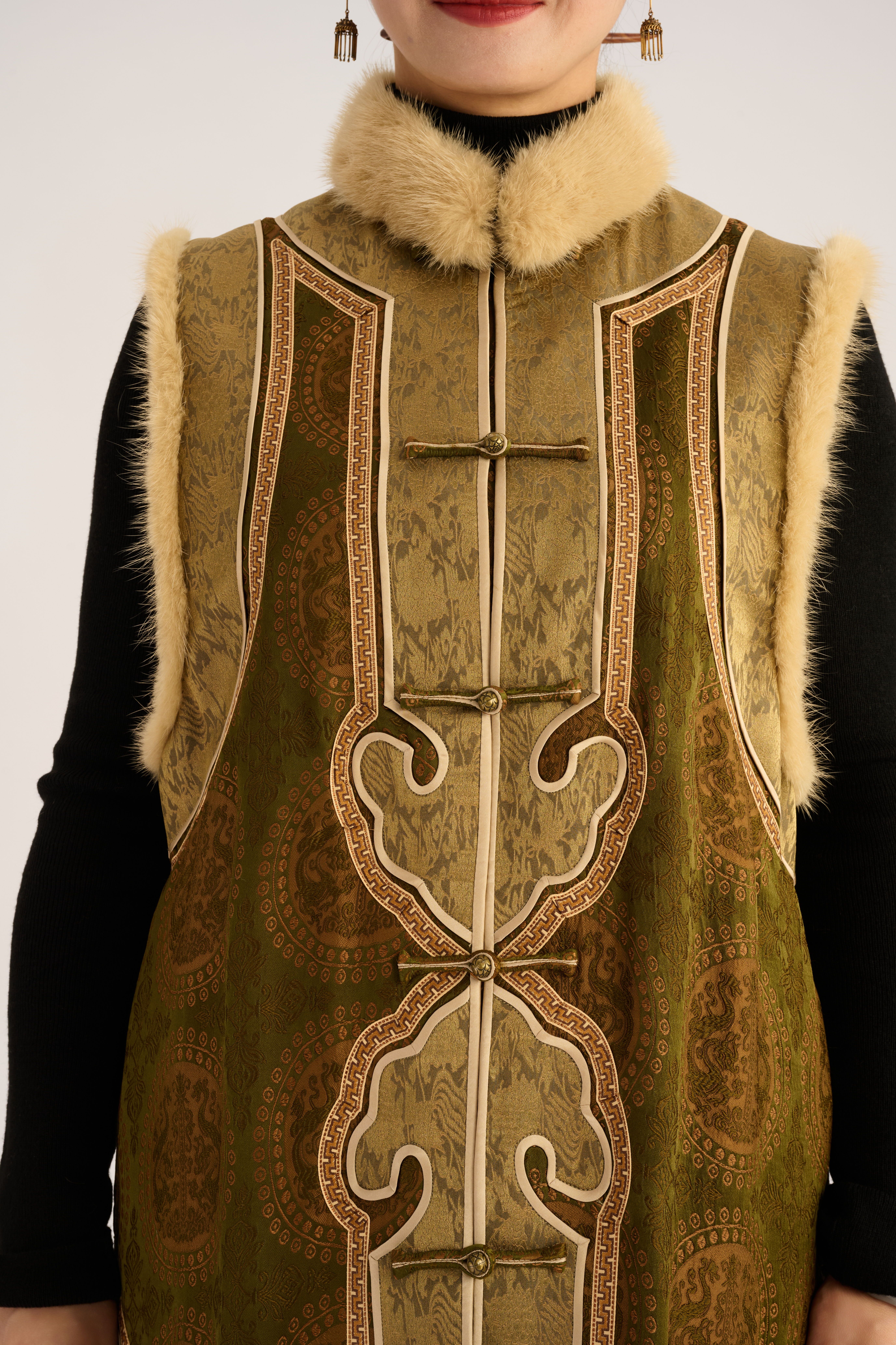 Qingqiu Pattern Coat
