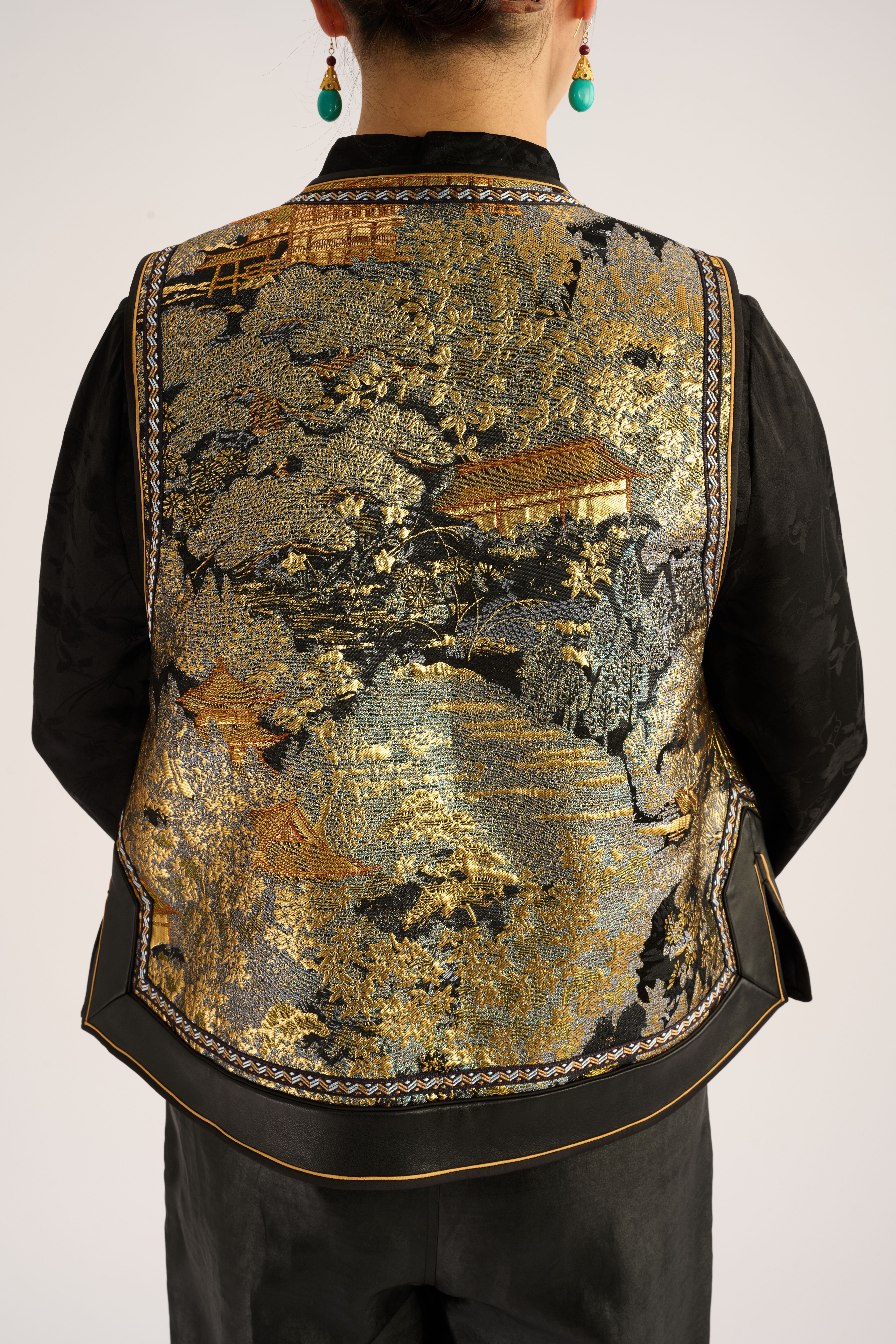 Liangye Embroidered Vest