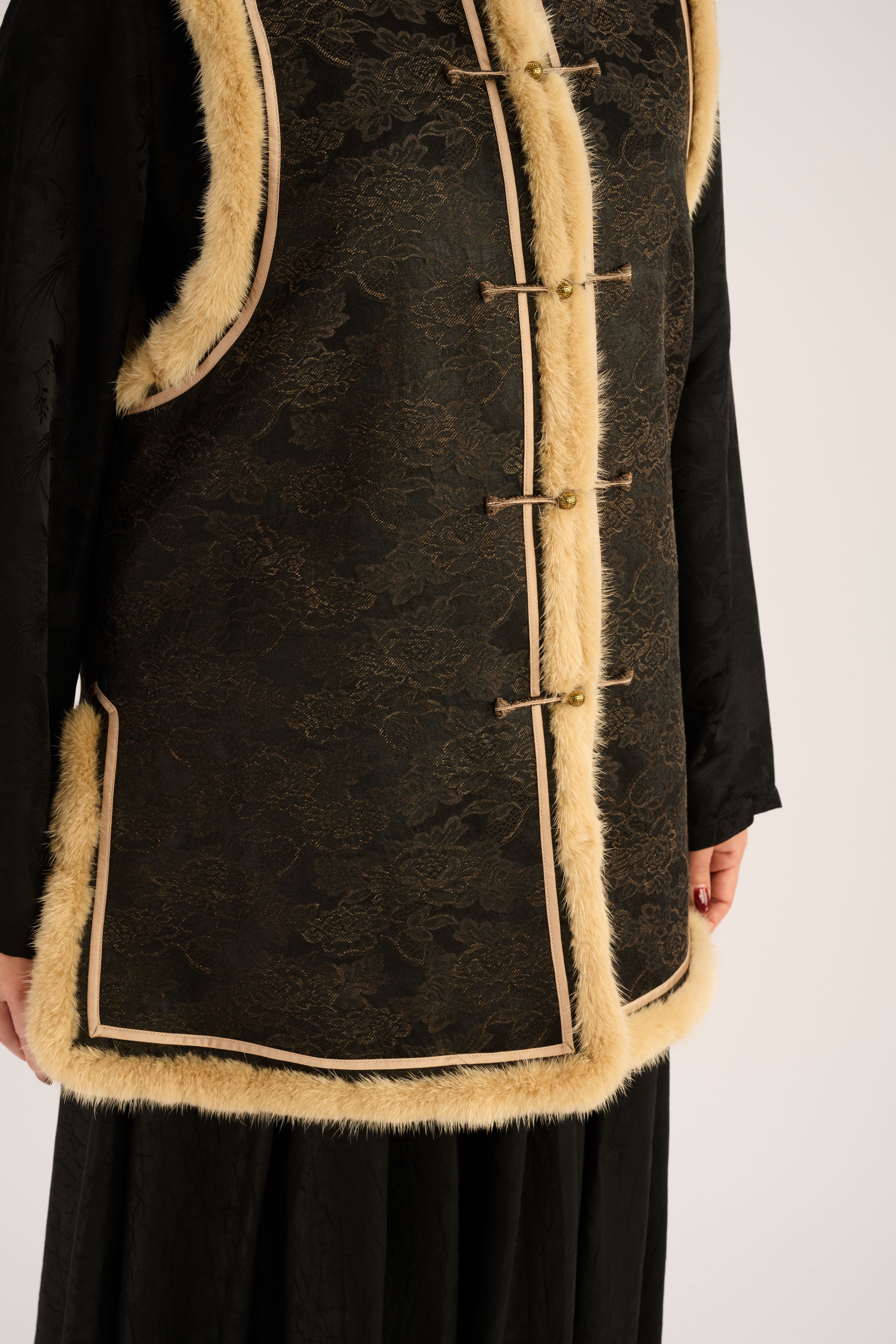 Tongxiang Pattern Vest
