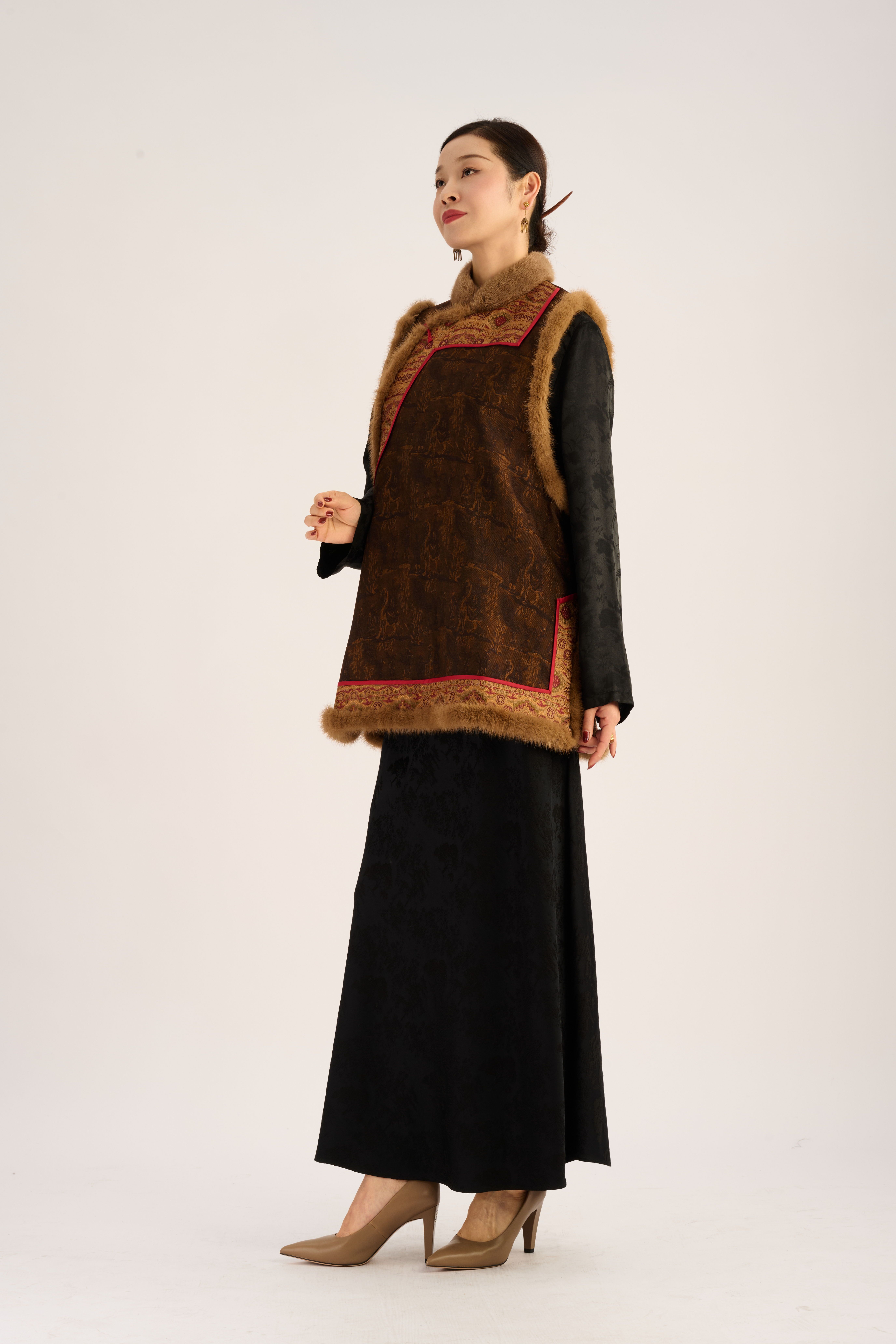 Chenxiang Pattern Vest