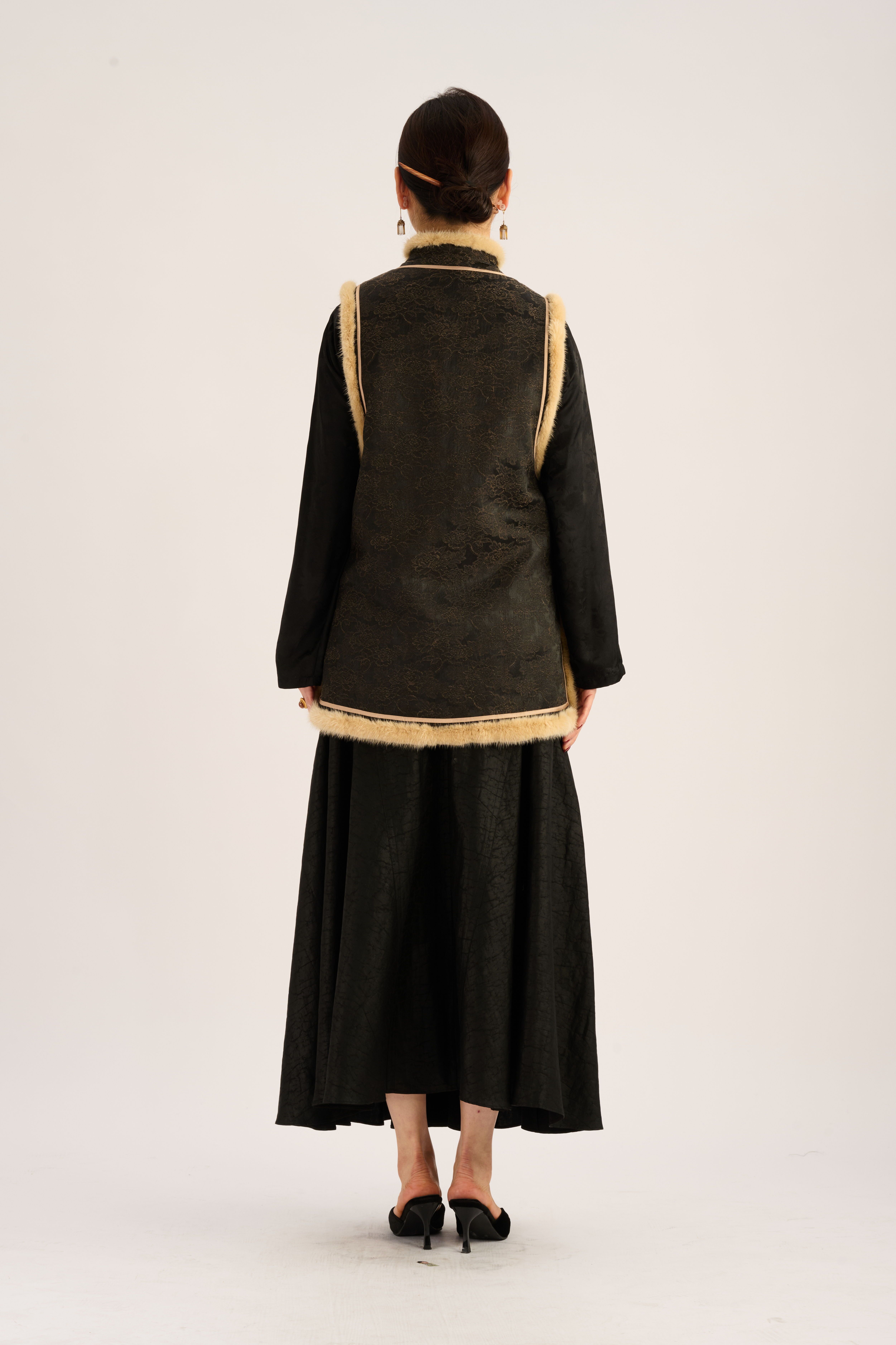 Tongxiang Pattern Vest