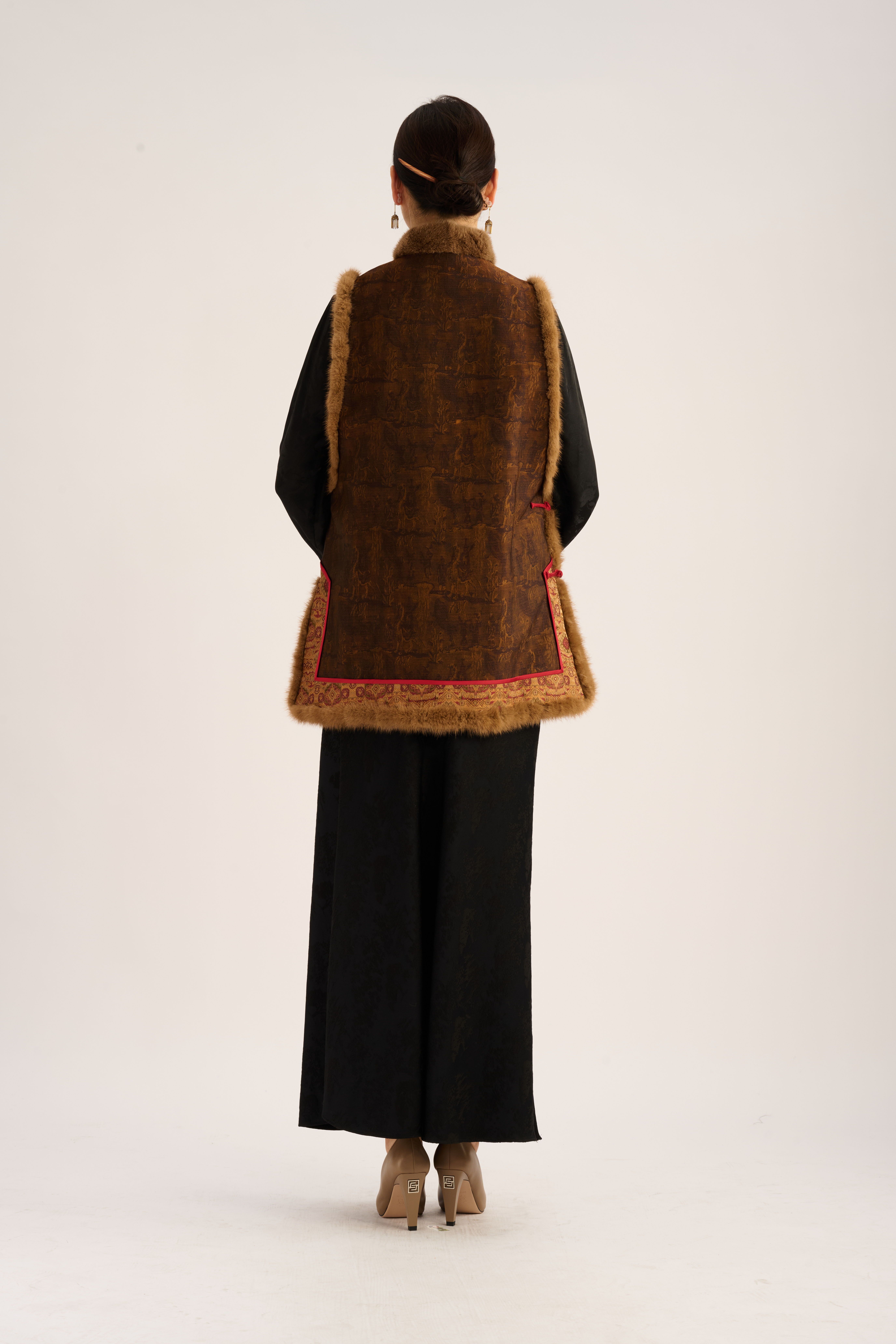 Chenxiang Pattern Vest