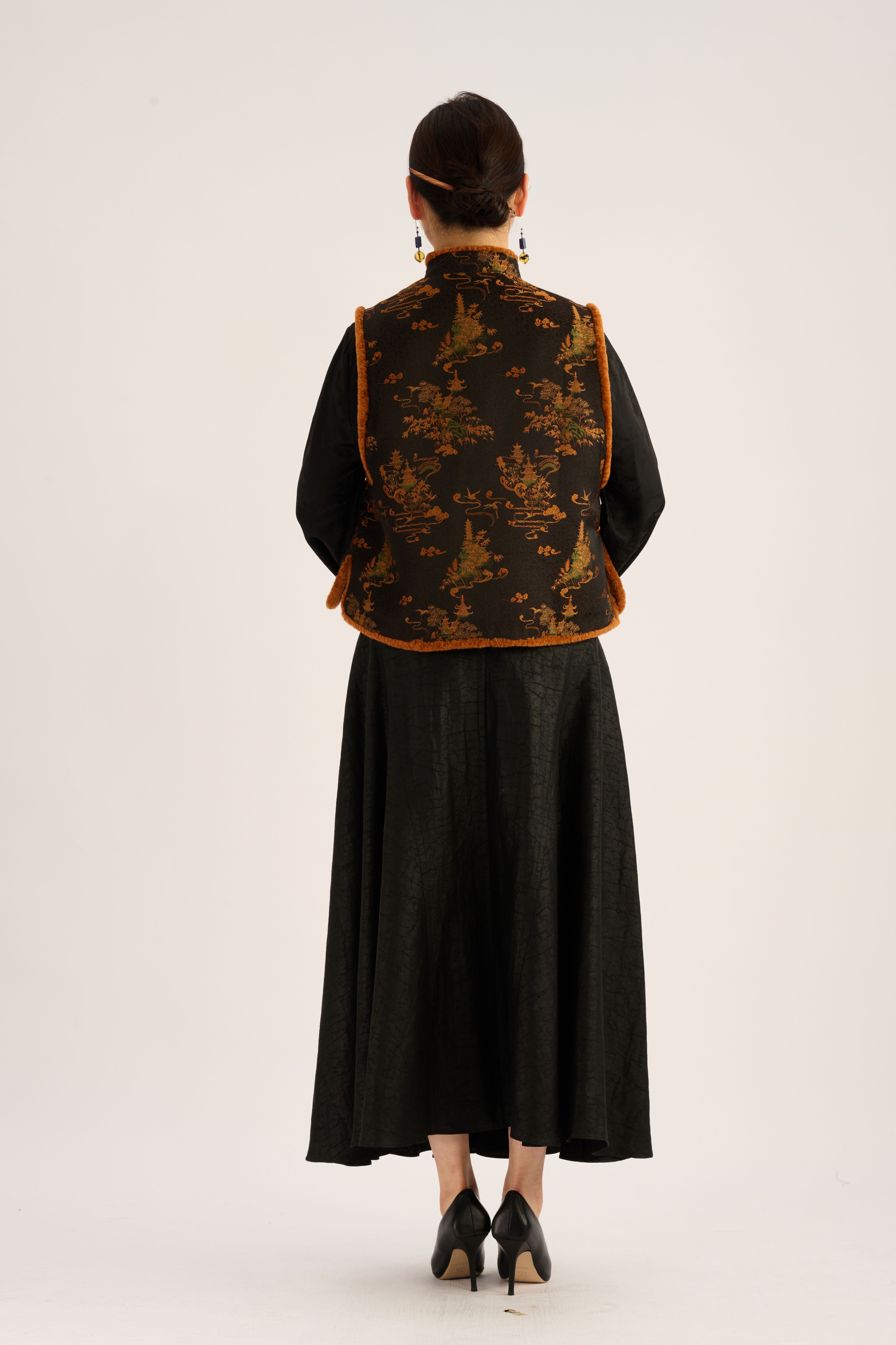 Yungong Embroidered Vest