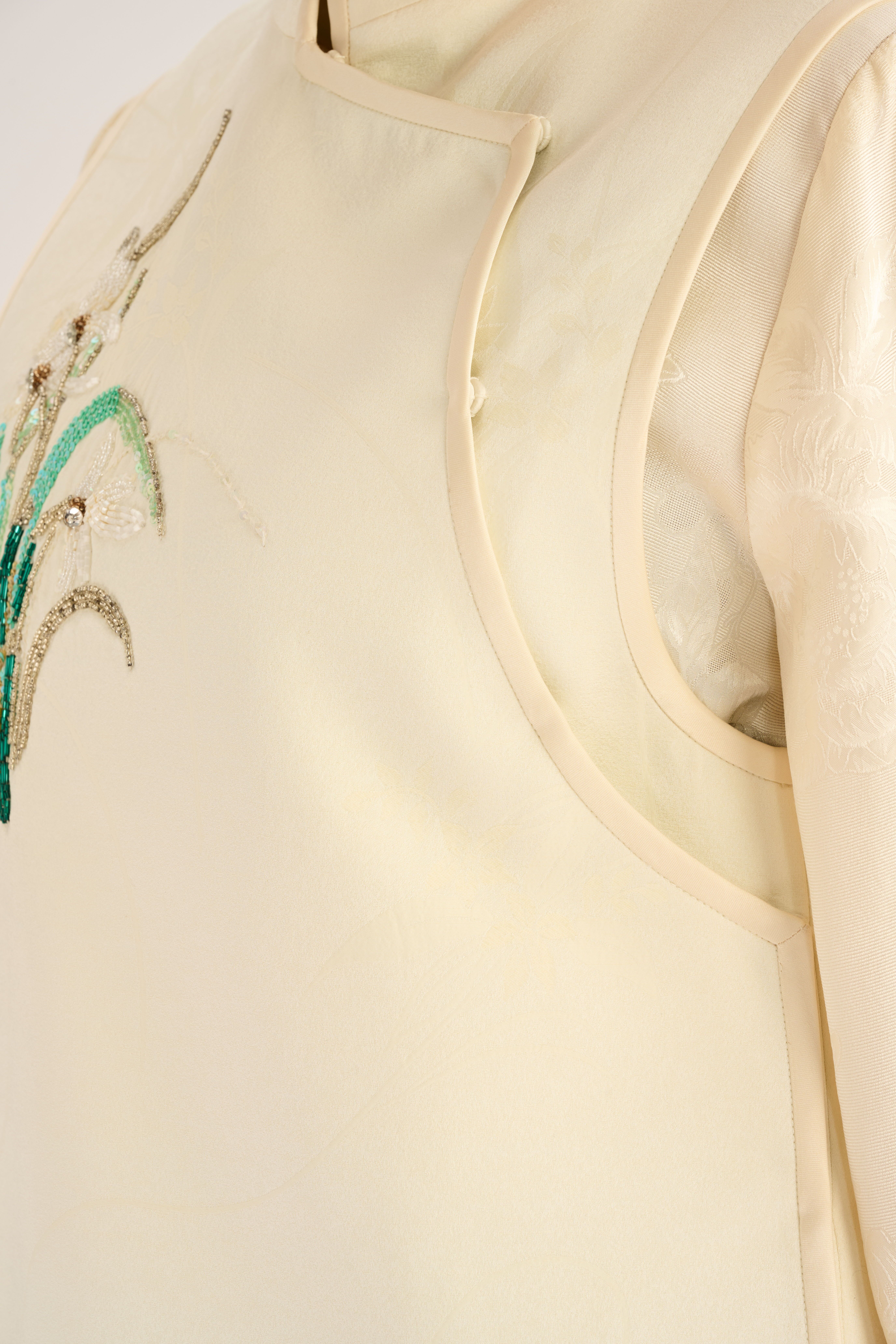 Zhuzhui Embroidered Vest