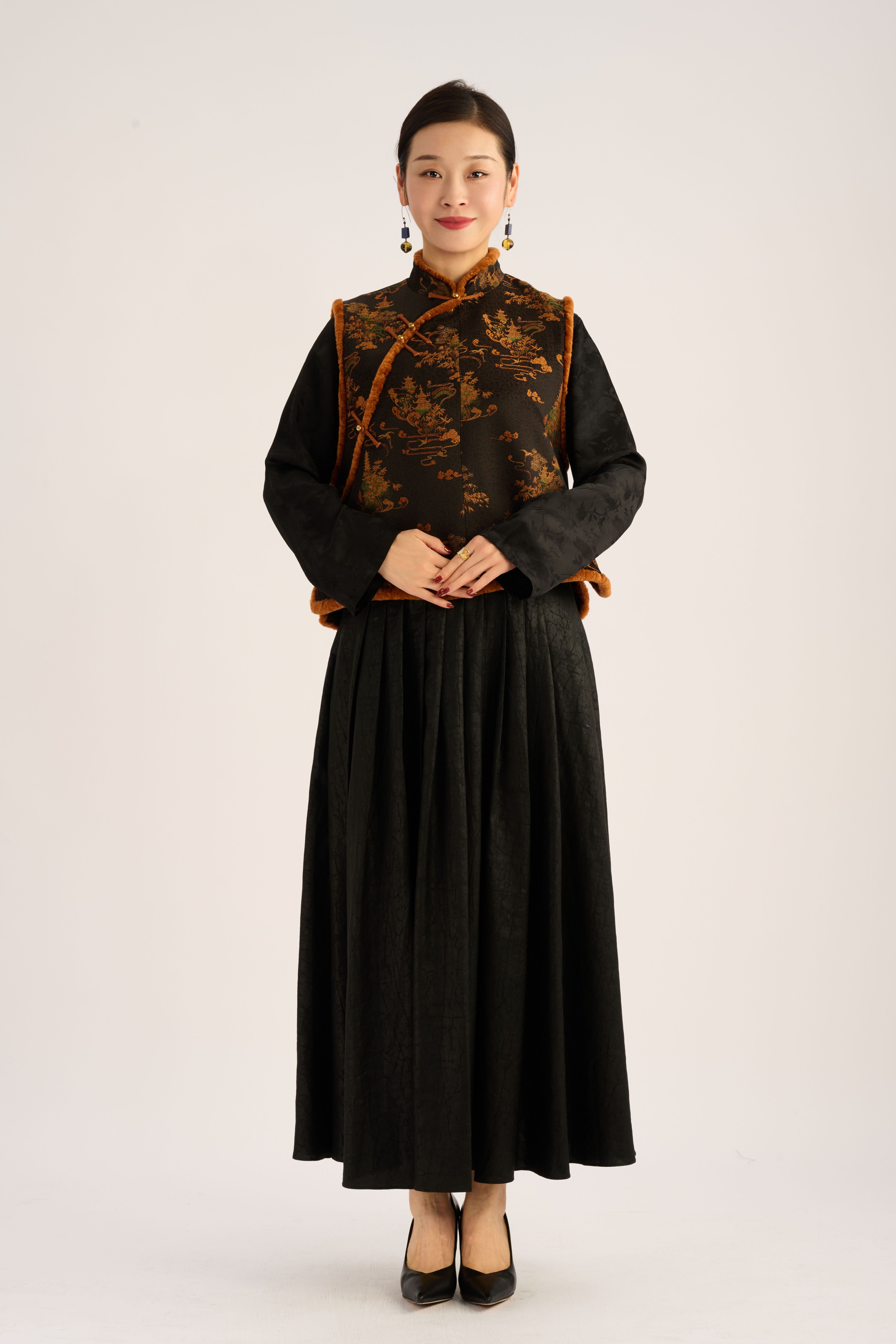 Yungong Embroidered Vest