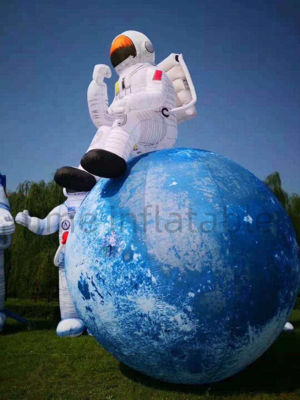 Inflatable Astronaut