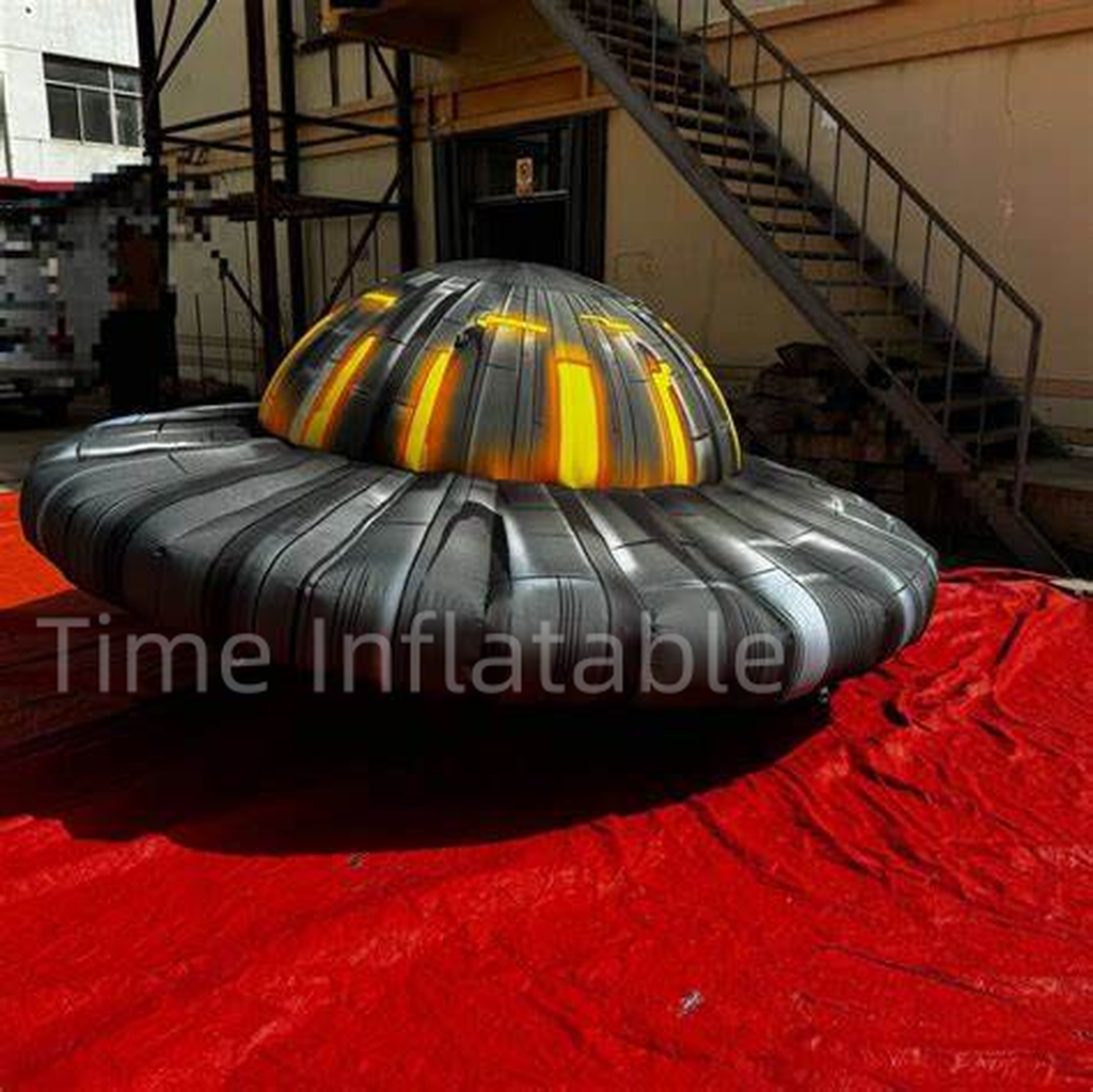 Inflatable UFO