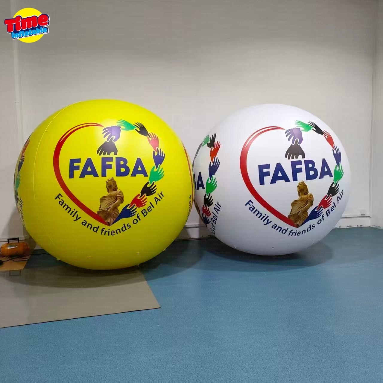 Custom Inflatable Logo Ball with LED/RGB Lighting-1