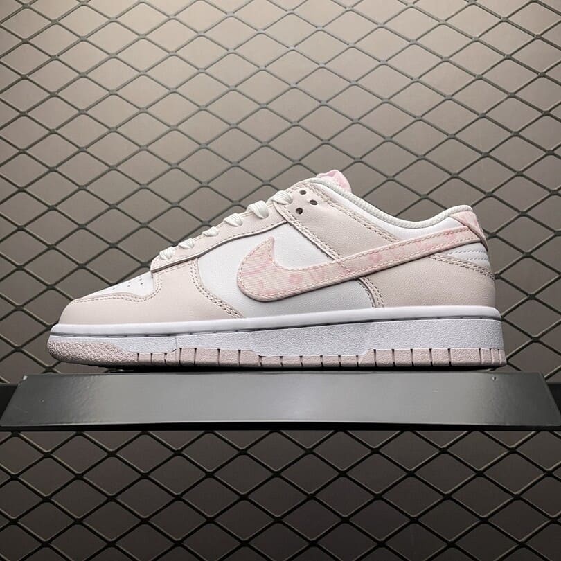Dunk Low Paisley Pack Pink (Women’s)