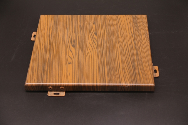 Wood-grain aluminum single panel