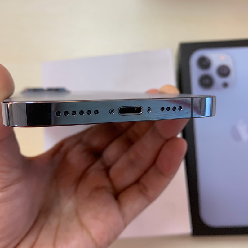 Apple iPhone 13 Pro Max Unlocked (Renewed)