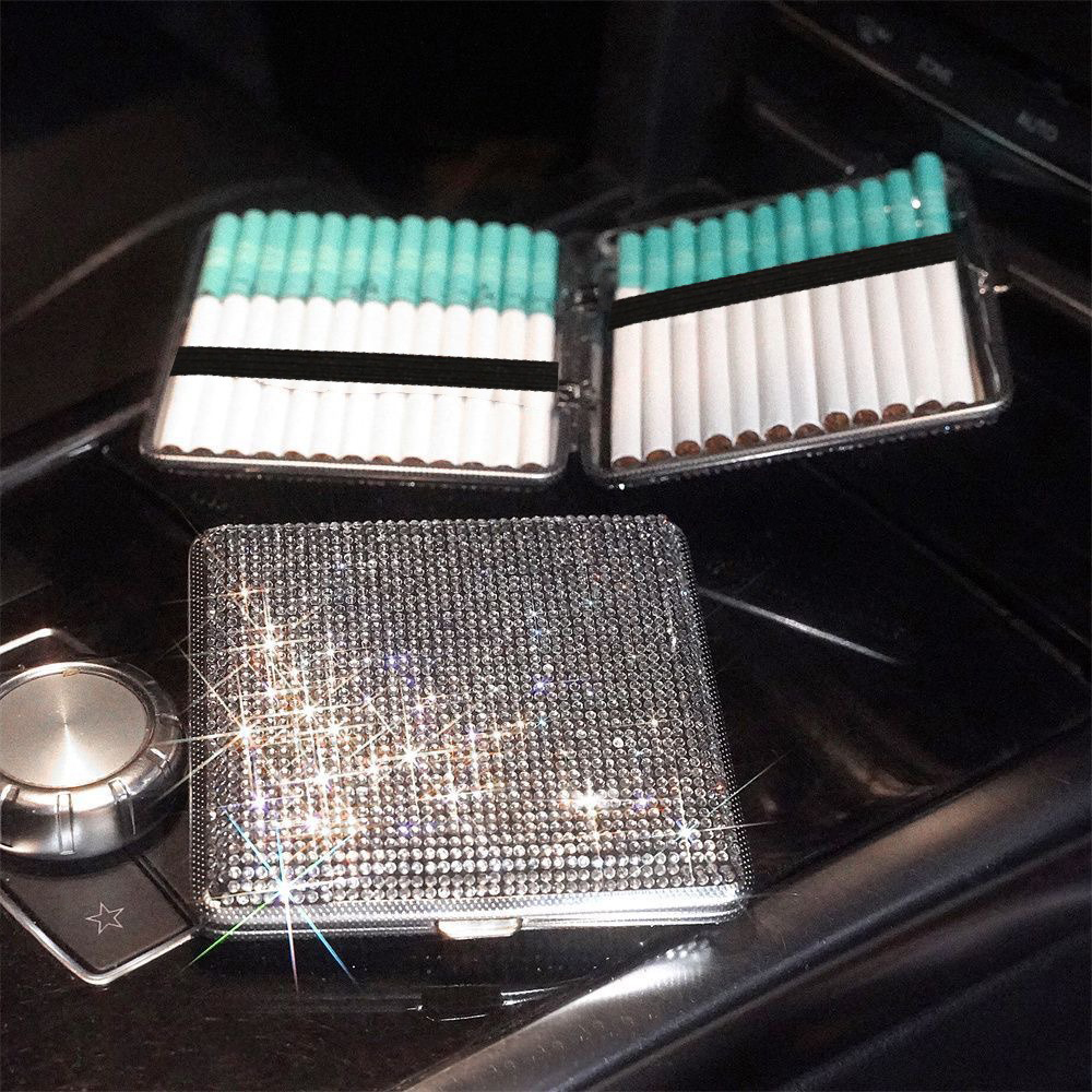 Wholesale Cigarette Case Decorated with Rhinestones