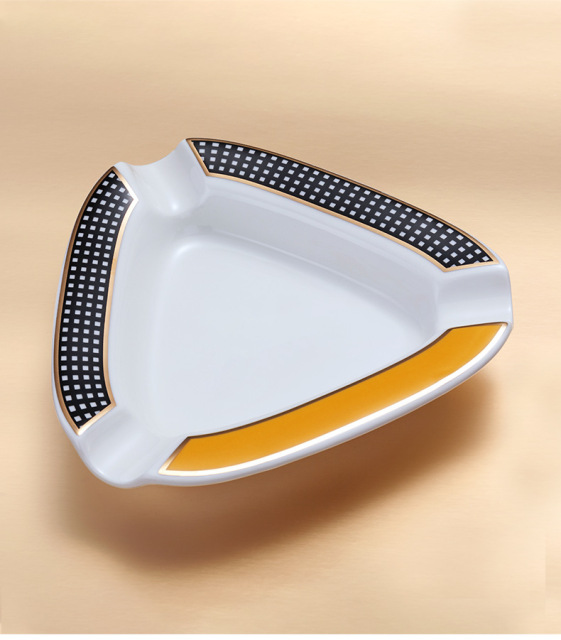 Cigar Ashtray Creative Triangle Three Cigarette Grooves Large Diameter Ceramic Household Ashtray Saucer