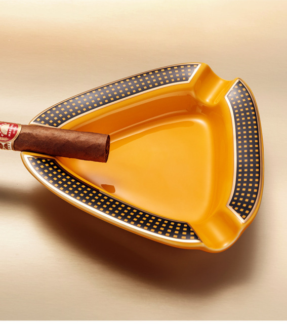 Cigar Ashtray Creative Triangle Three Cigarette Grooves Large Diameter Ceramic Household Ashtray Saucer