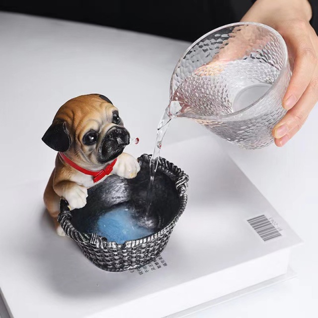 Creative and trendy ashtray with anti-flying ash design suitable for home living room Adorable dog-shaped animal ashtray home decoration 2025 new style
