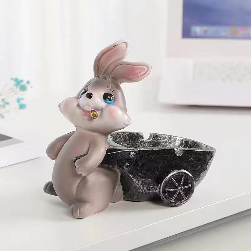 Creative and trendy ashtray with anti-flying ash design suitable for home living room Adorable dog-shaped animal ashtray home decoration 2025 new style