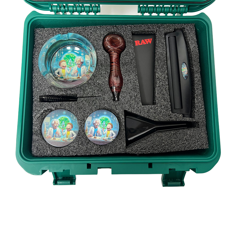 Wholesale Popular Rick&Morty Design Rolling Machine Rolling Tray Smoke Set with Lock Box