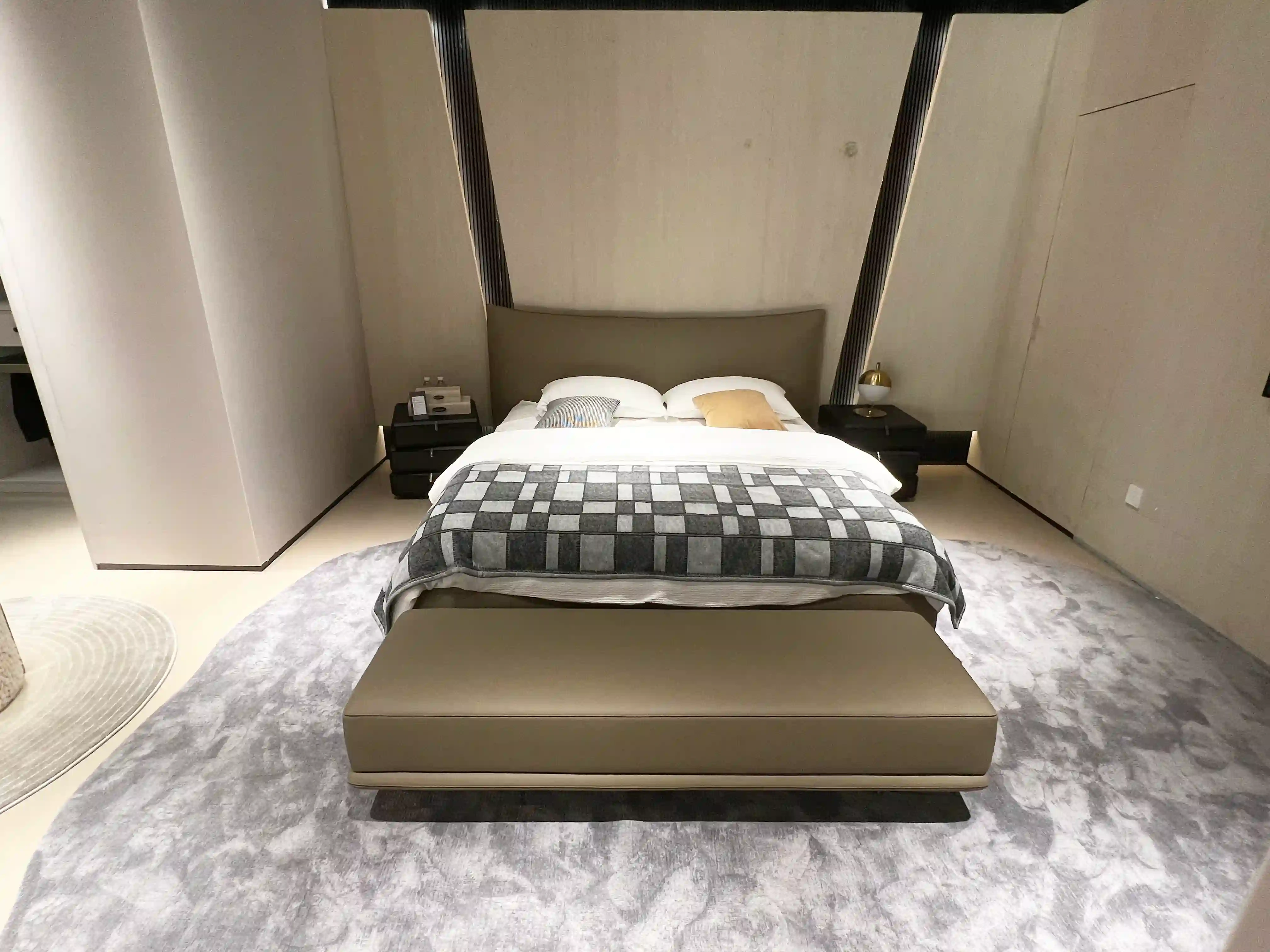 White King Bed,White King Bed