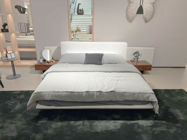 wide-screen bed,wide-screen bed
