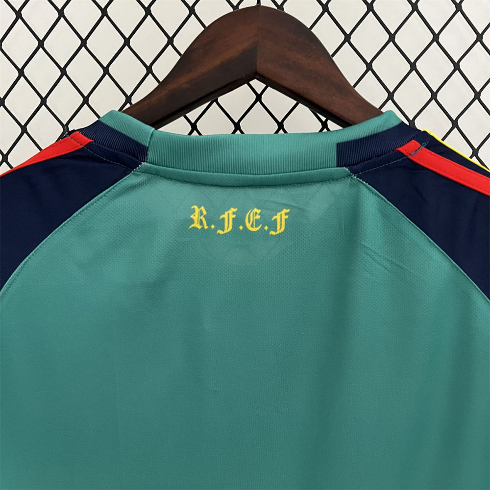 Retro Spain 2010 Goalkeeper jersey Fan Version