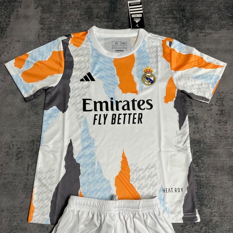 2025/26 Real Madrid training jersey kids Kits size: 16-28