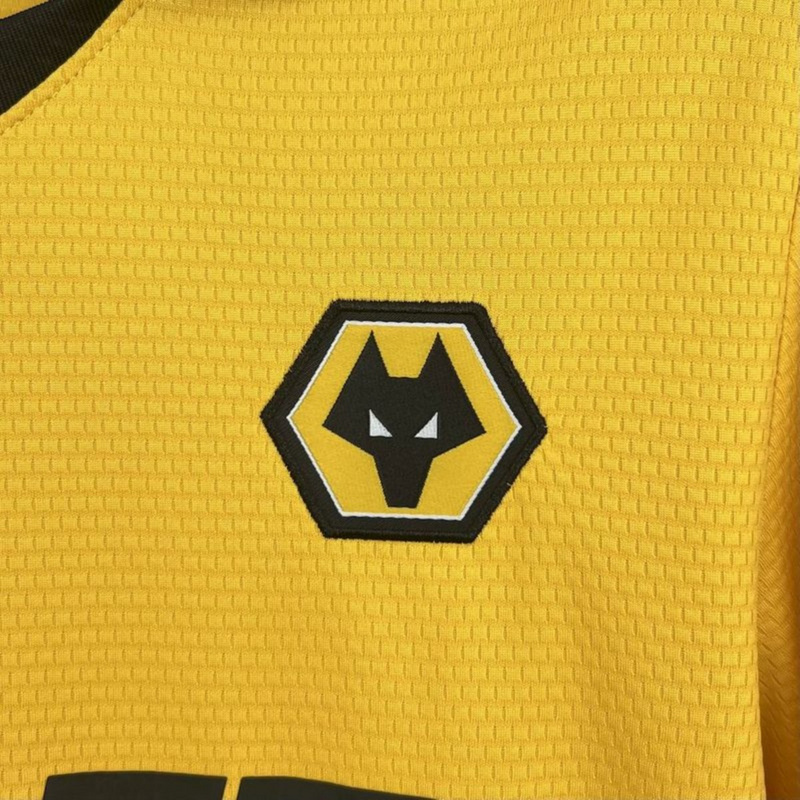 2025/26 Wolves Home Jersey Fan Version