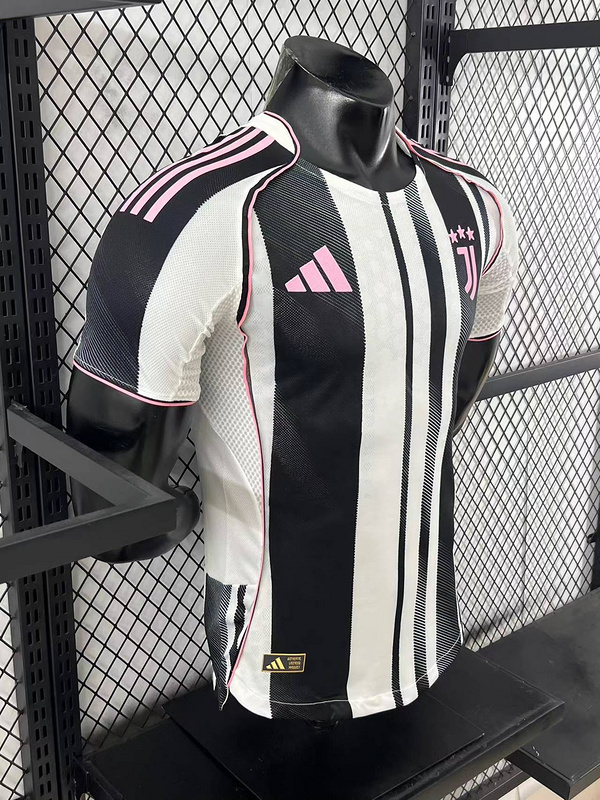 25/26 Juventus home jersey Player Version