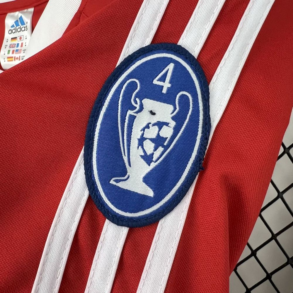 Bayern Munich Retro Jersey Home Champion Soccer Shirt 2001-02