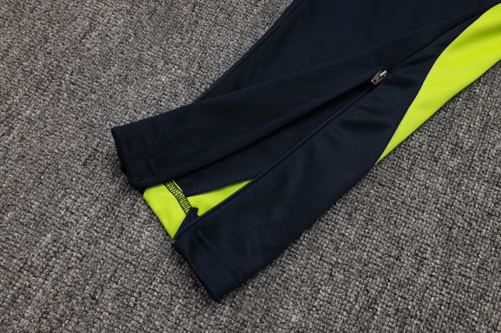 Real Madrid Training Kit (Sweatshirt+Pants) Cyan 2025/26
