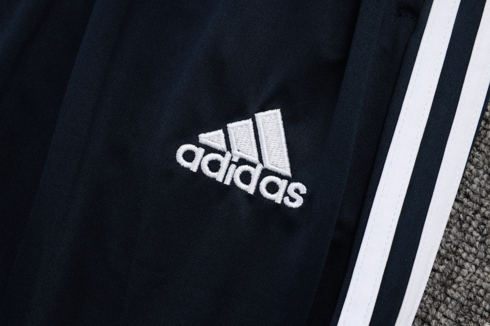 Real Madrid Training Kit (Sweatshirt+Pants) Cyan 2025/26