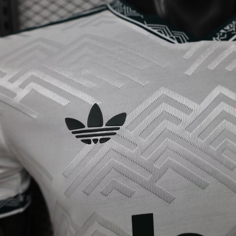 Juventus Authentic Football Jersey Special Edition Shirt 2025/26