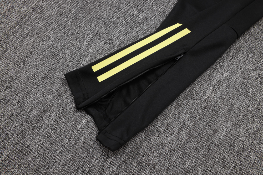 Juventus Training Kit (Sweatshirt+Pants) Black 2025/26