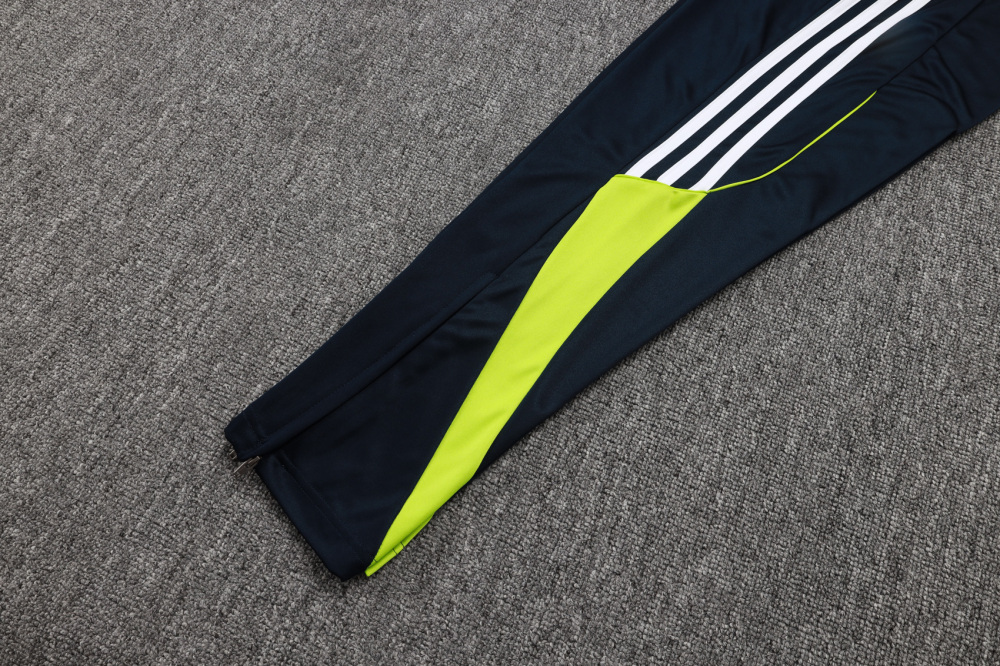 Real Madrid Training Kit (Sweatshirt+Pants) Cyan 2025/26