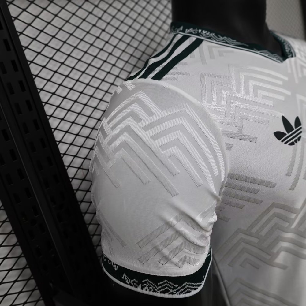 Juventus Authentic Football Jersey Special Edition Shirt 2025/26