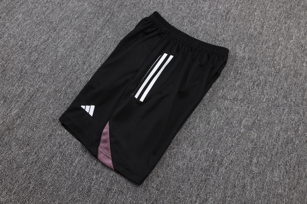 Manchester United Sleeveless Training Kit Purple 2025/26