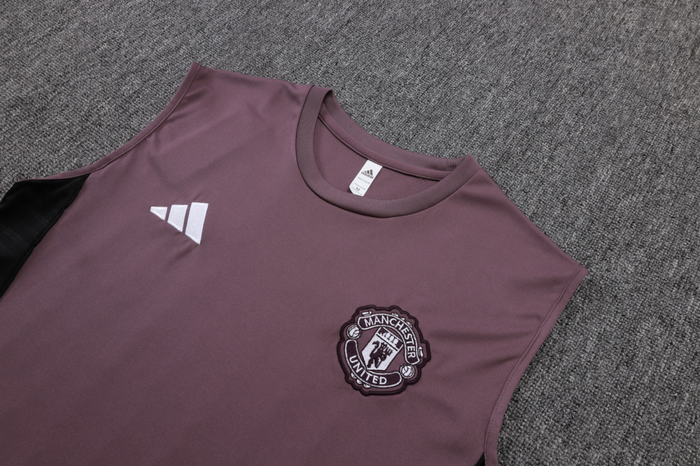 Manchester United Sleeveless Training Kit Purple 2025/26