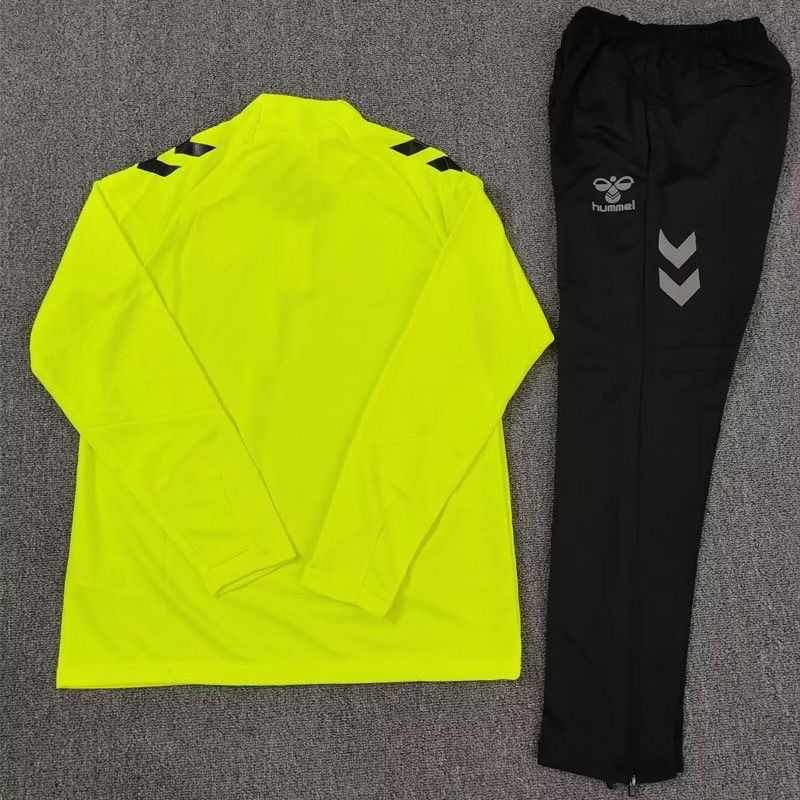 Kids Real Betis Training Kit (Sweatshirt+Pants) Yellow 2025/26
